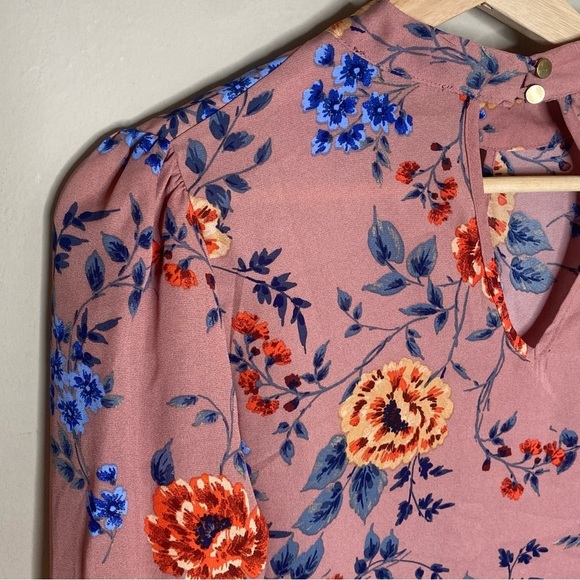 Iris Women’s Floral Long Sleeve Bell Sleeve Blouse Size Medium - Picture 16 of 16